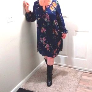 Old Navy womens dress Sm Petite in navy with flowers, tie front
